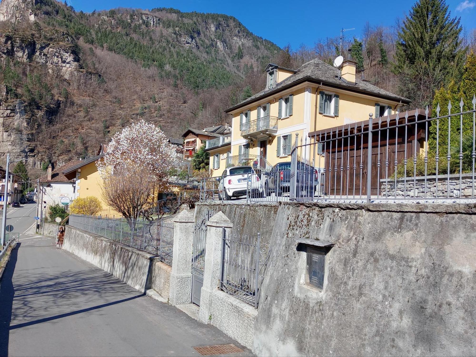 B&B dell'Antica Osteria Varzo Esterno foto